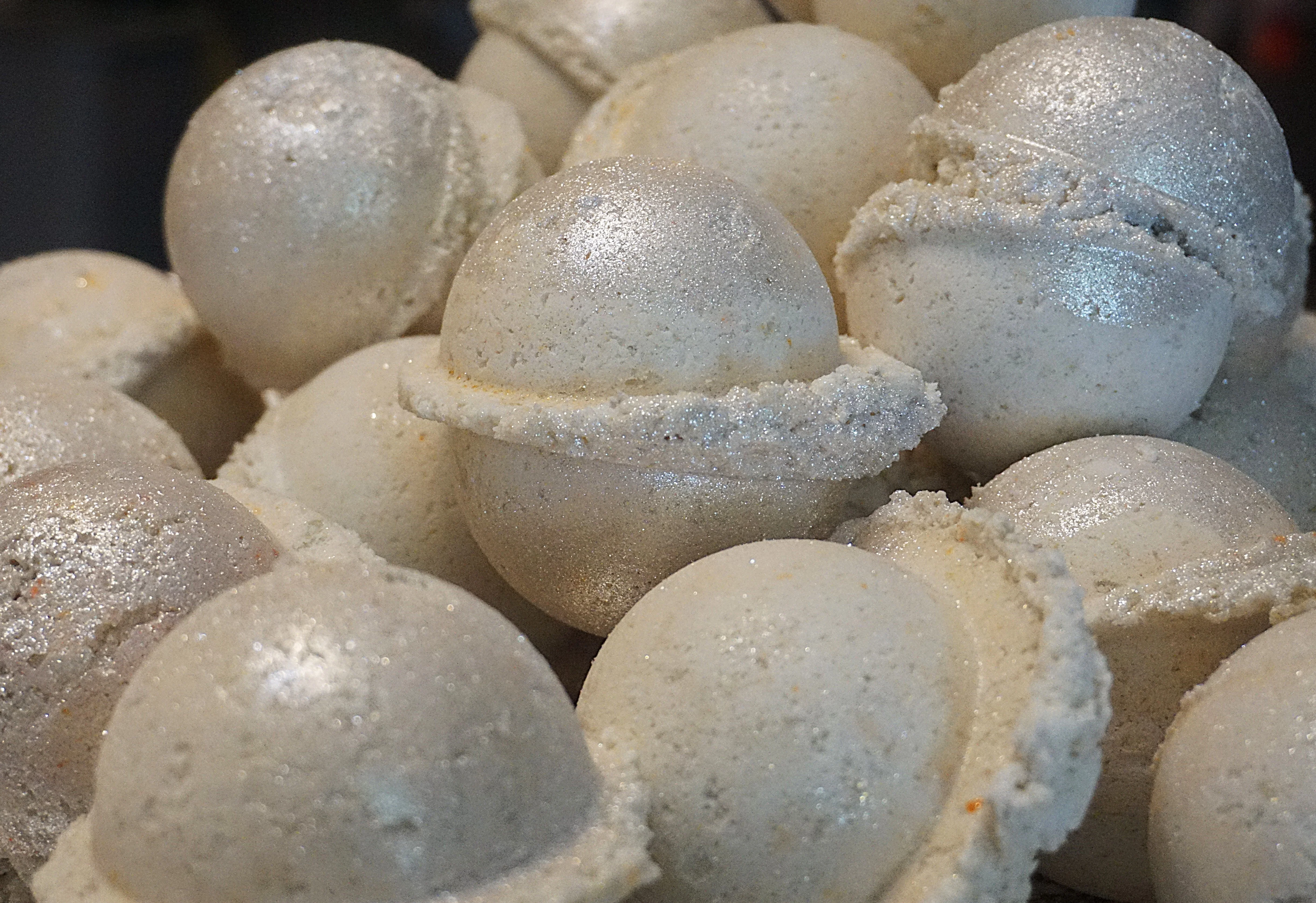 Anti-Aging Milk n' Mud Bath Bomb 🛁 w/ French Green Clay, Jojoba [Triple Sized] - Image 7