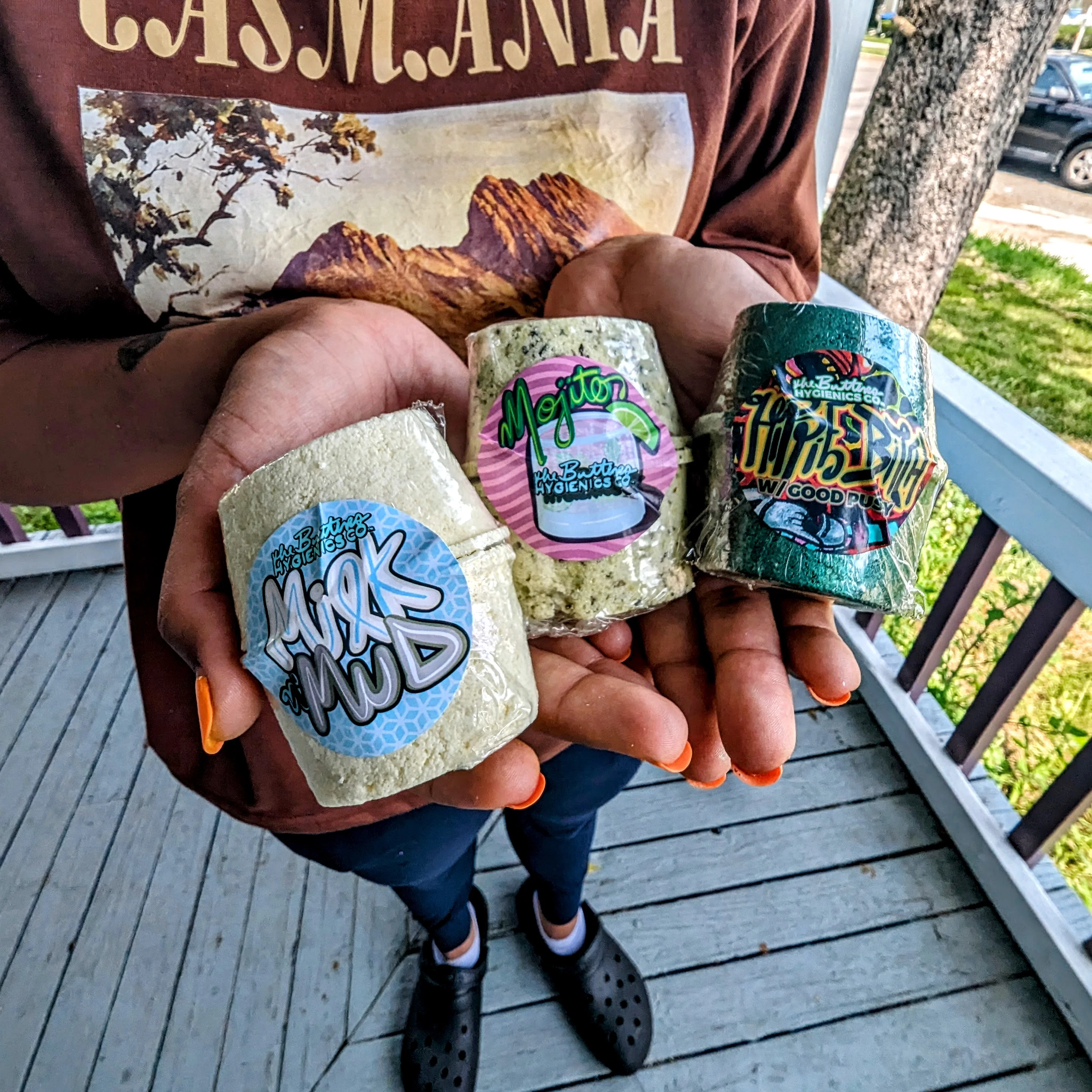 Hippie Bitch w/ Good Pussy Uber Relaxing Bath Bomb (100mg Pure CBD Isolate) [2-Pack] - Image 4